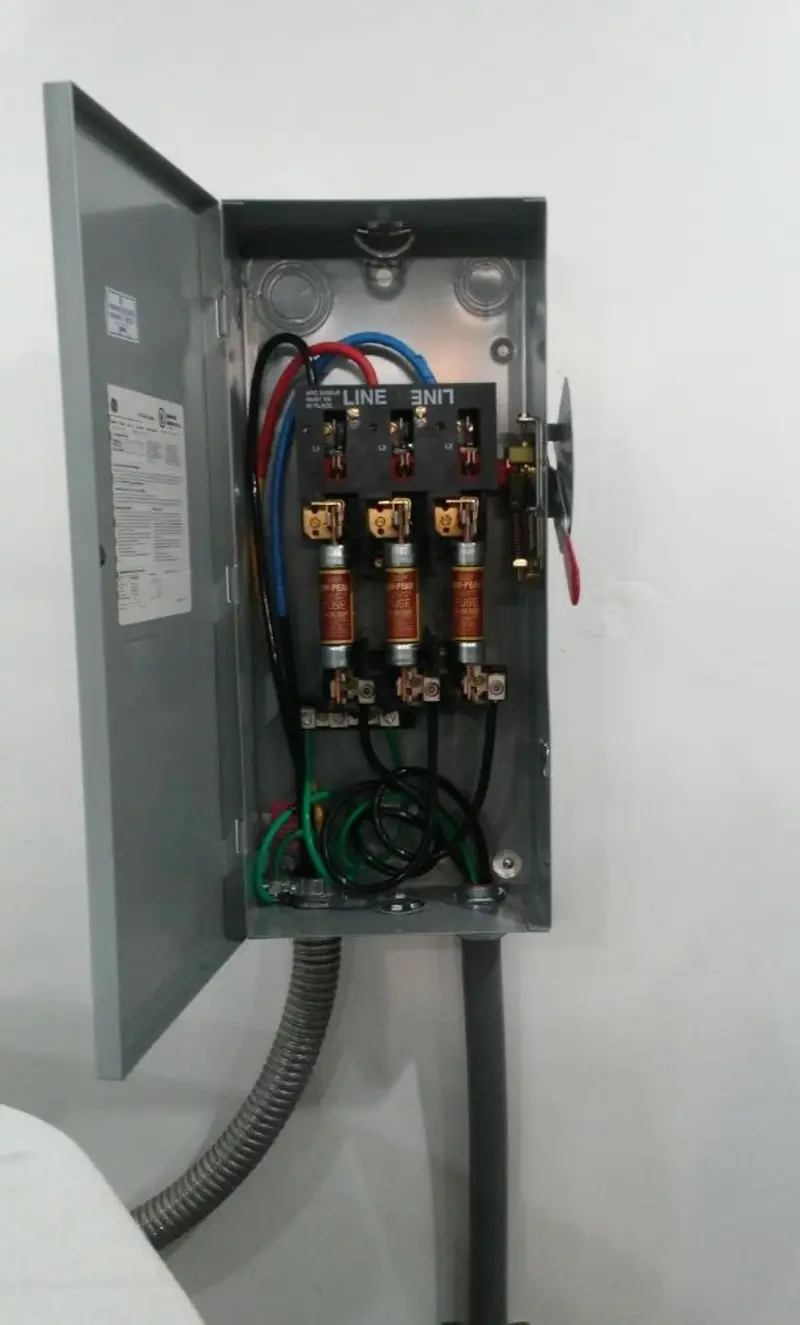 Three-phase disconnect switch installed for Smoke Detector Installation in Rye